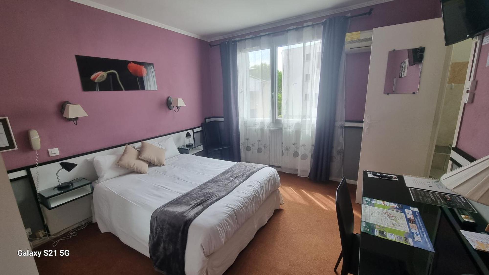 Hotel Du Tricastin 피에르랏트 외부 사진