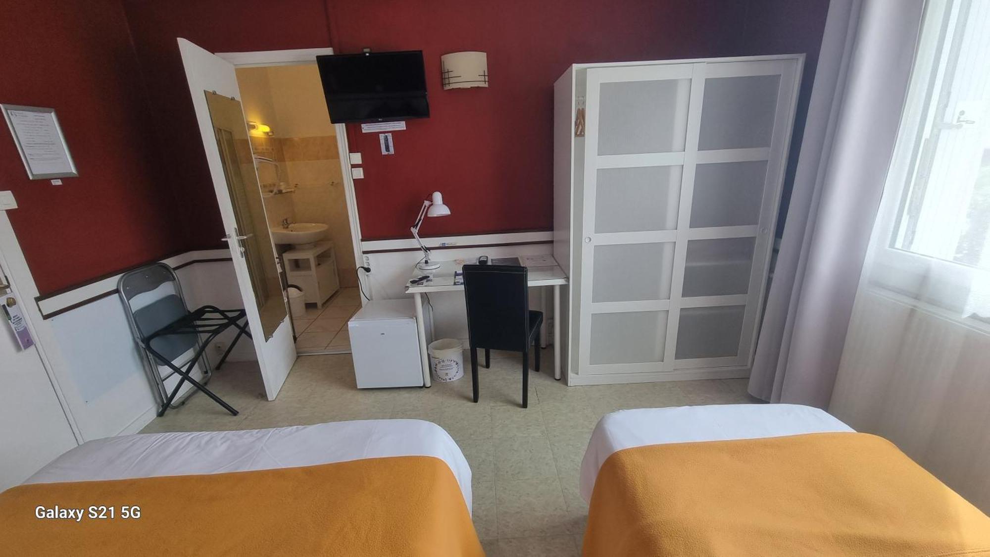 Hotel Du Tricastin 피에르랏트 외부 사진